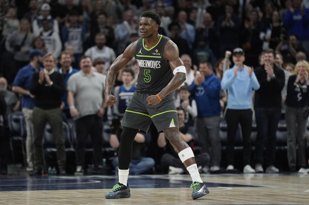 龙雪在抓举 龙雪在抓举