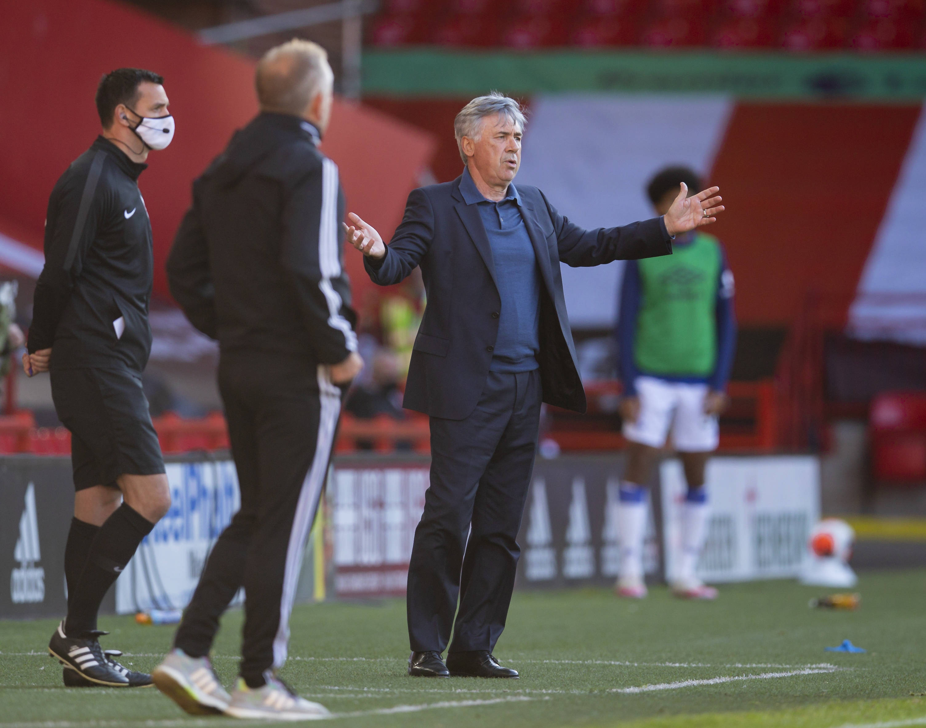 将维萨与球 将维萨与球