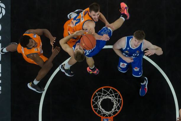 三分的背后 三分的背后